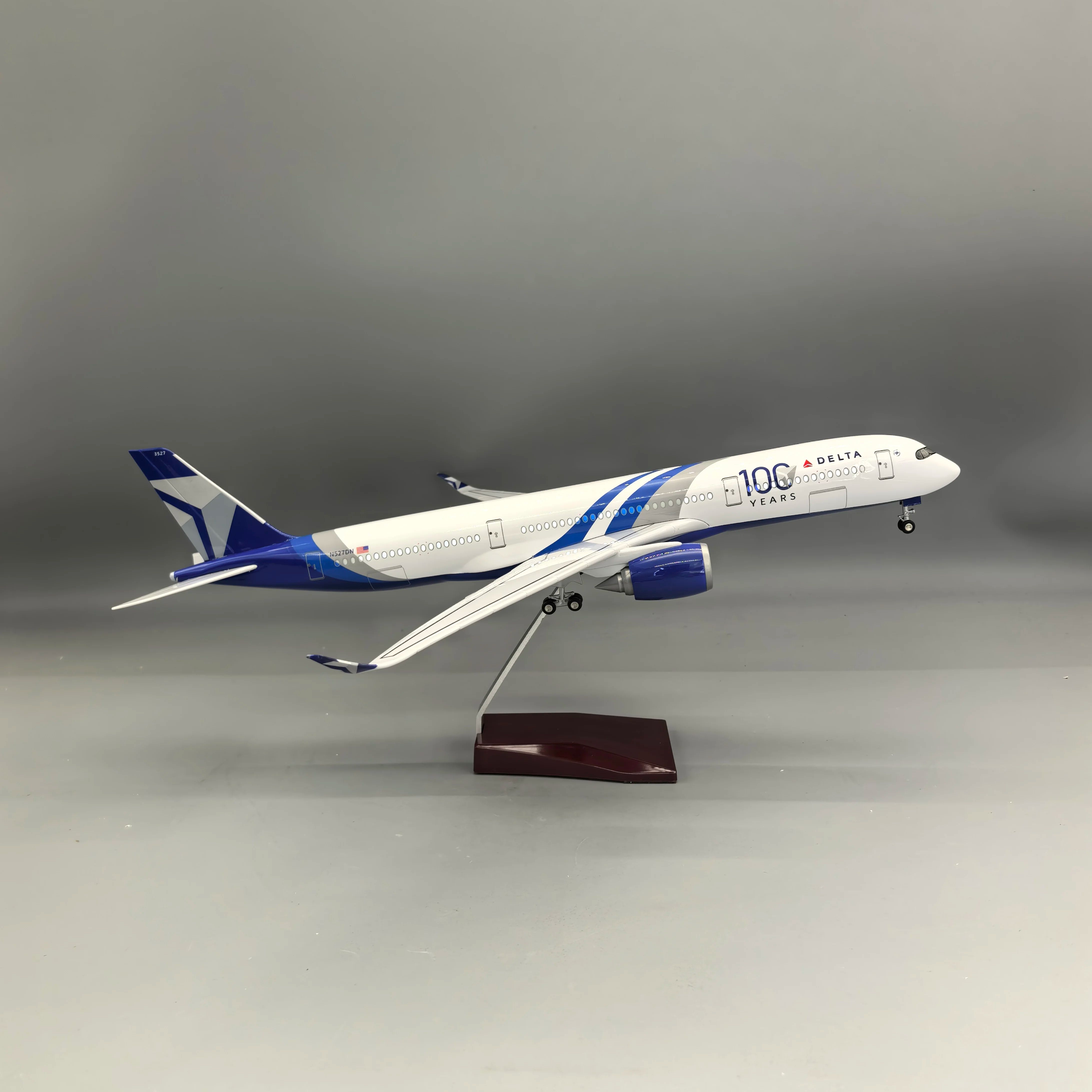 1/142 scale aircraft Delta A35 - Resin Art For Kids recension och pris