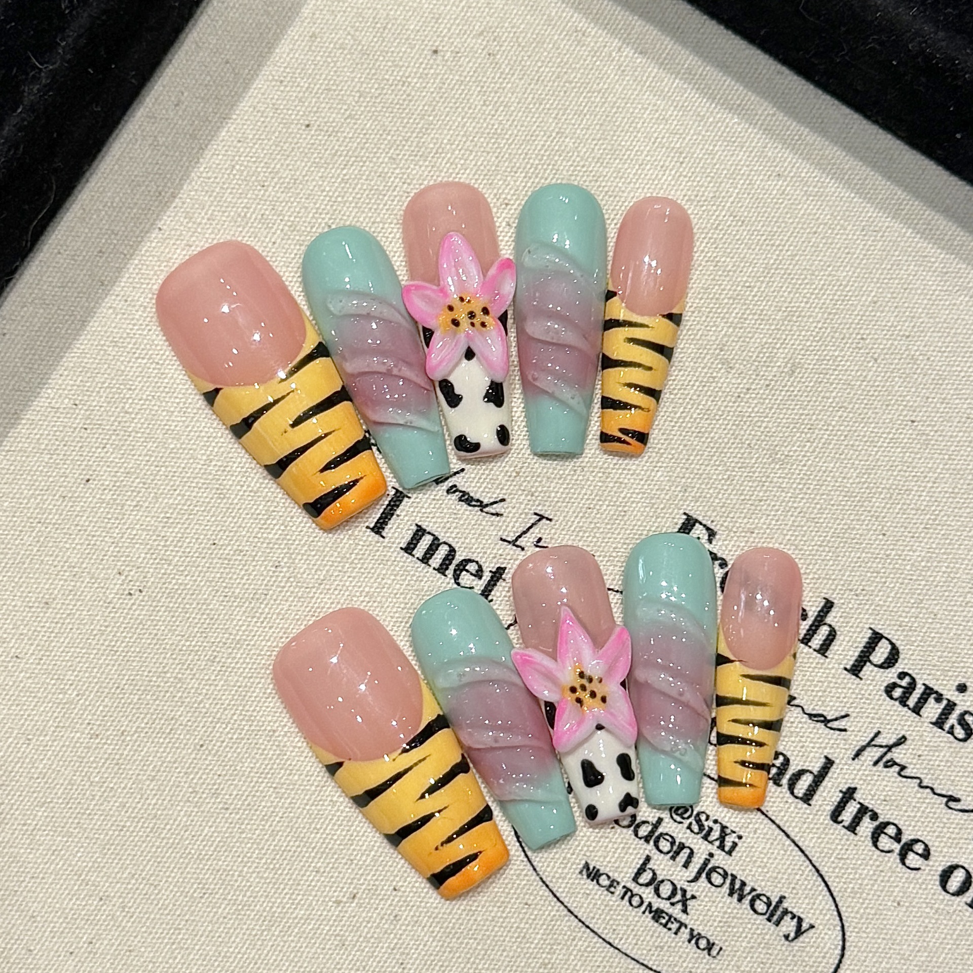 10pcs Pure Hand Pressed Coffin - Resin Art Flowers recension och pris