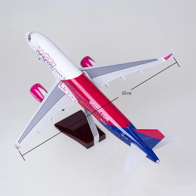 Wizzair Plane Model 47cm 1/80  - Resin Art For Kids recension och pris
