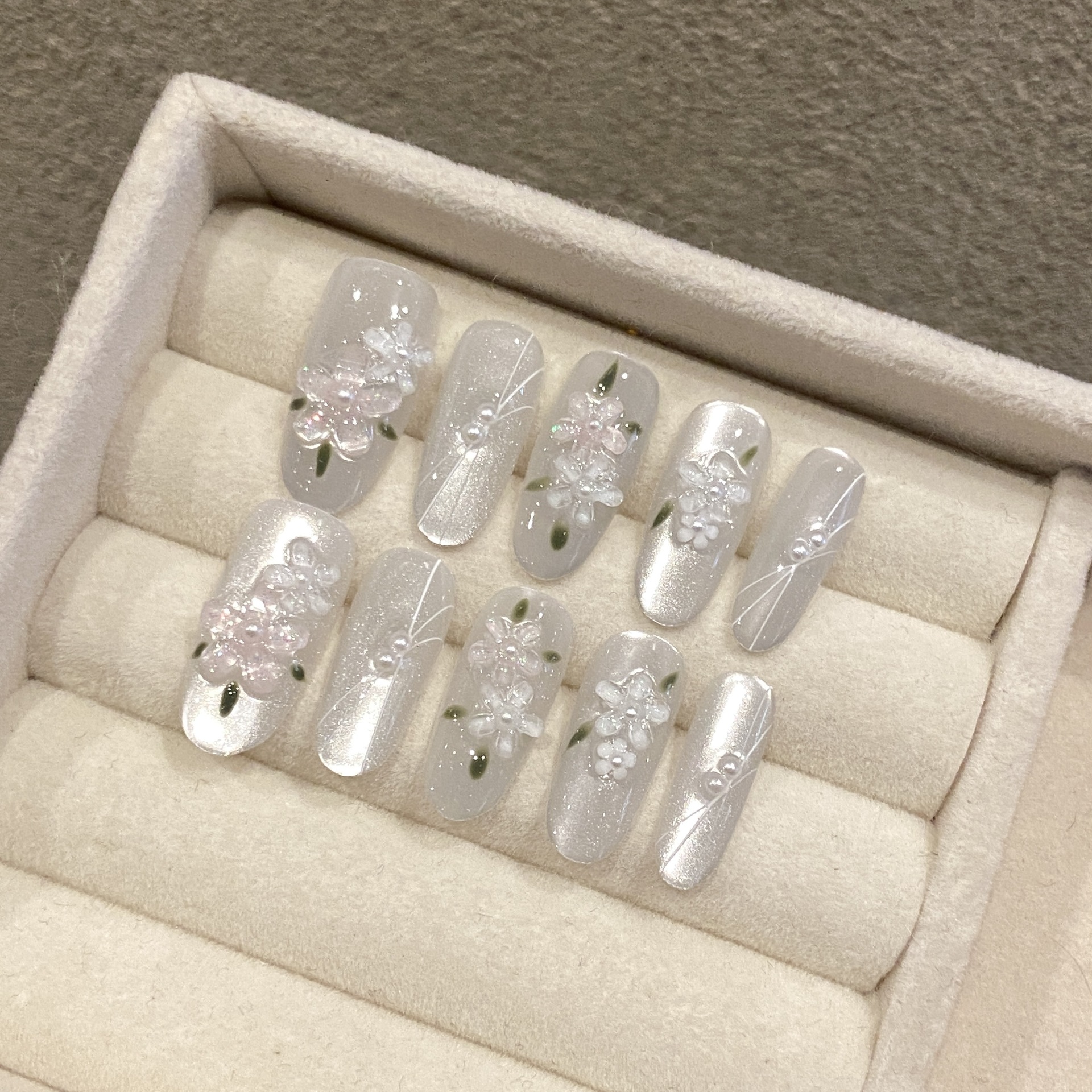 10pcs Glitter Sliver Press On  - Resin Art Flowers recension och pris