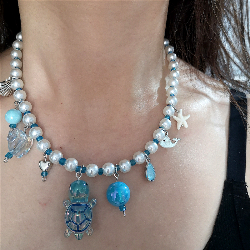 Y2K Charm Ceramic Cartoon Fish - Resin Art Necklace recension och pris